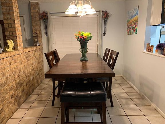 3rd image of 16046 Spinnaker Dr