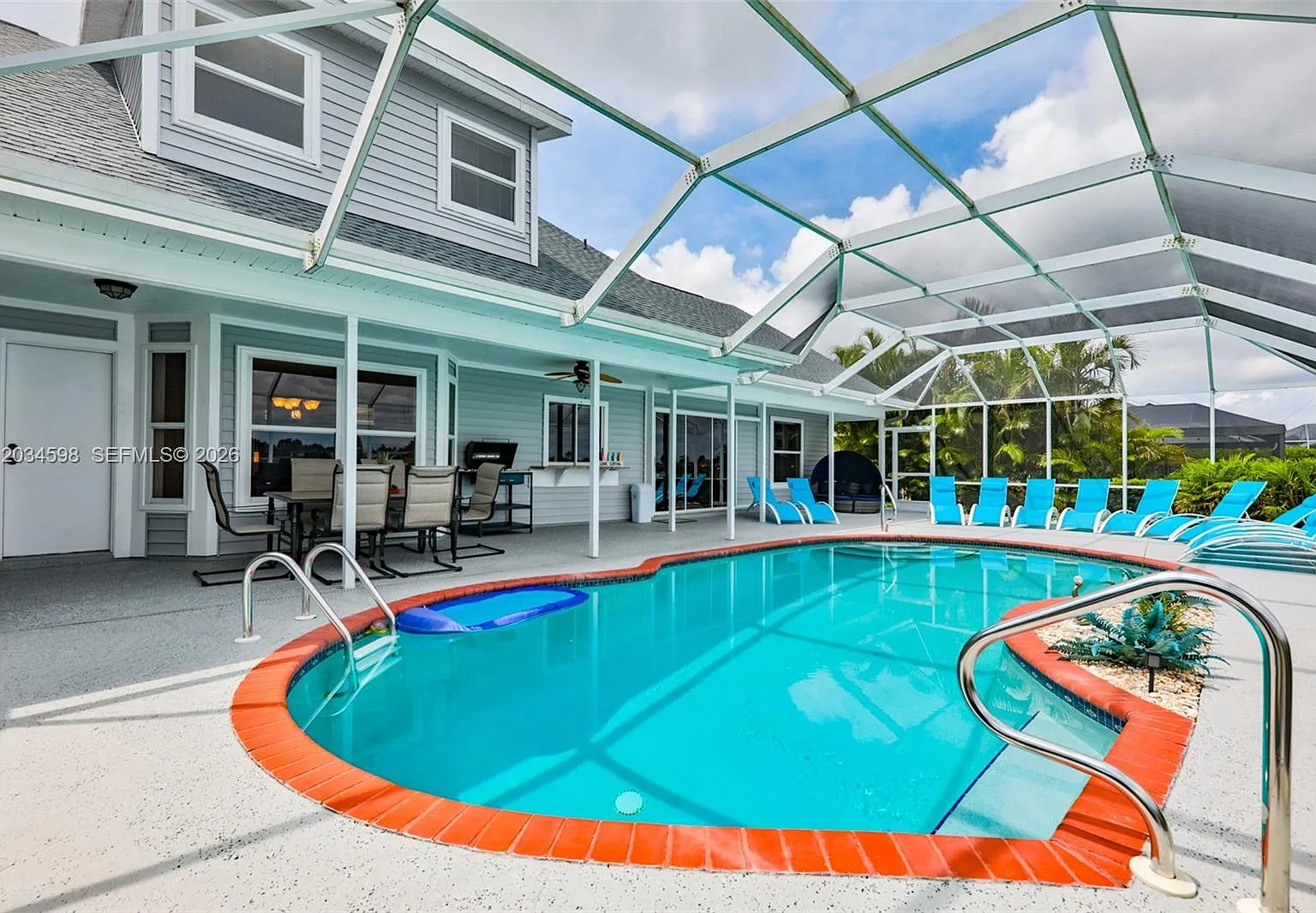 4 bed, 2.5 bath, $6,000 — Photo 4