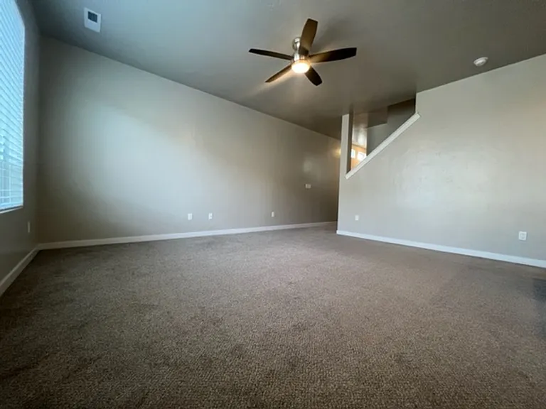 128 N Sevenoaks Ave — Photo 6