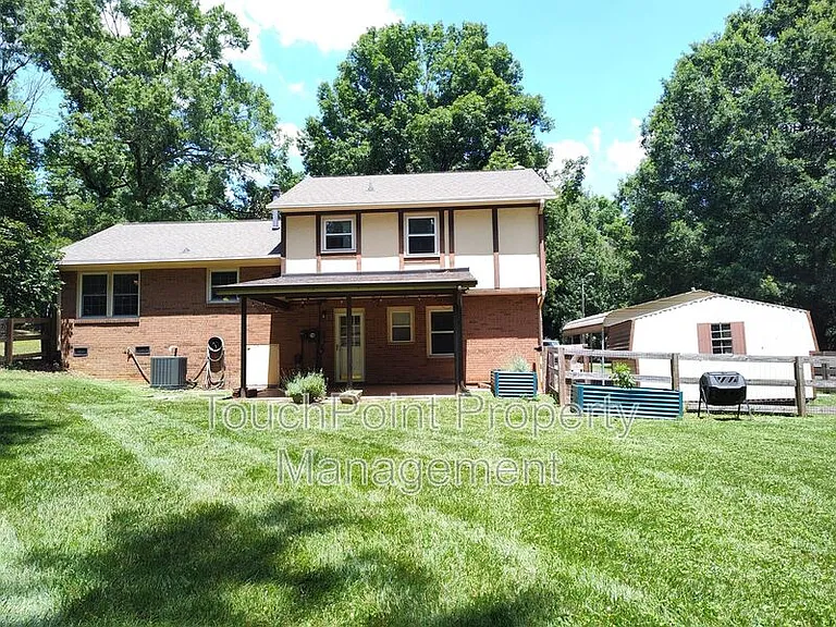 5812 Donegal Dr — Photo 25