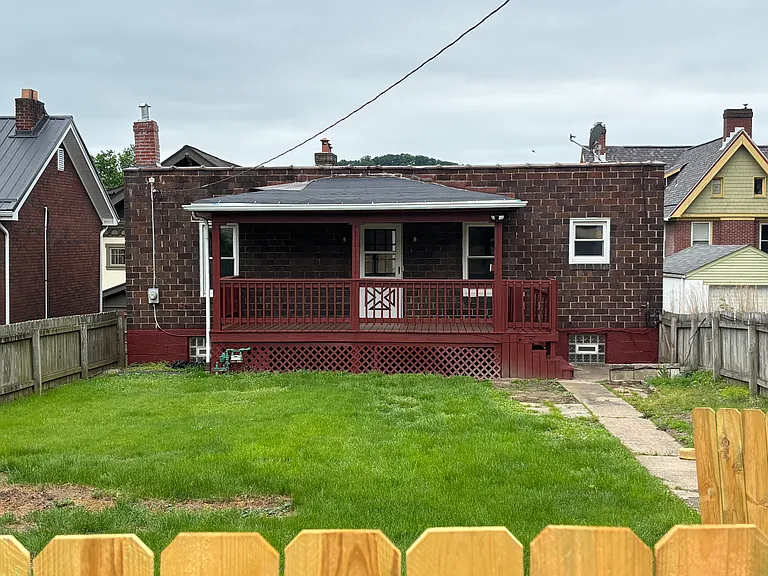 702 Herron Ave — Photo 2