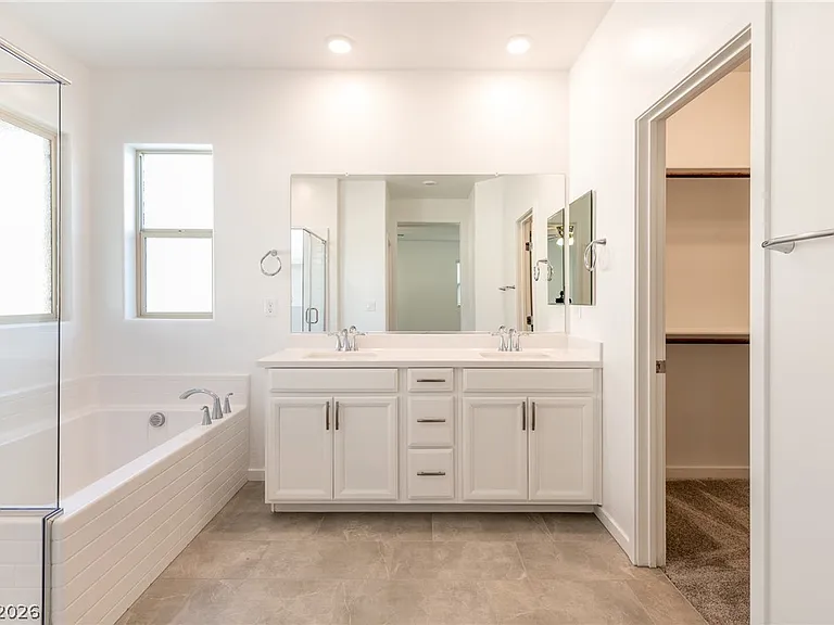 12412 Ocean Tiller Ave — Photo 34
