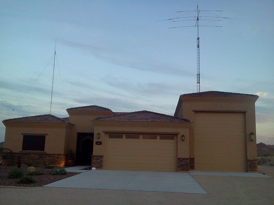 1st image of 1131 W Catherine Ln