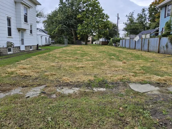 905 E Warren St, Bucyrus, OH 44820