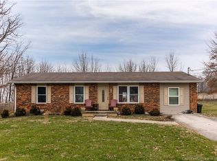 302 E Oak Dr, Salem, IN 47167