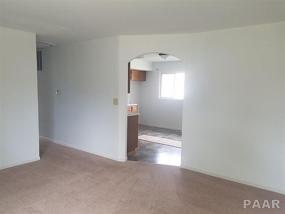 3rd image of 103 Oriental Dr