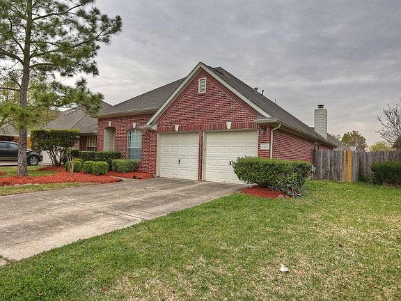 3rd image of 6707 Paigetree Ln