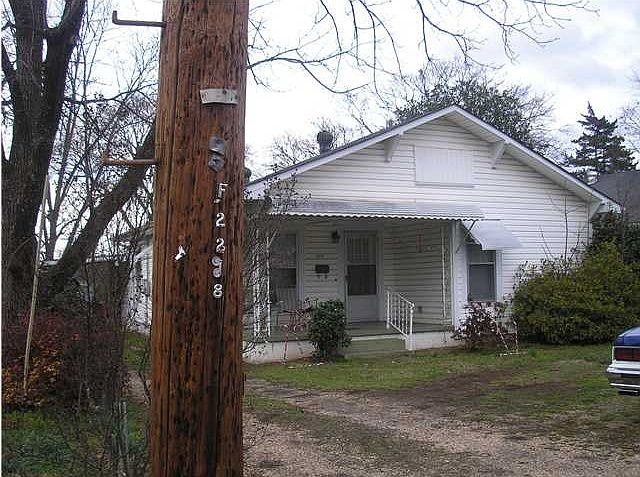 1st image of 2218 22nd St E