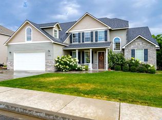 3702 Chadwick St, Richland, WA 99352