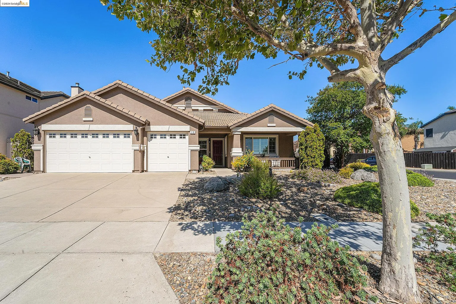 10 Clare Ct photo 1
