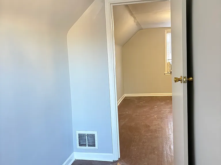 1718 Hunt Rd — Photo 16