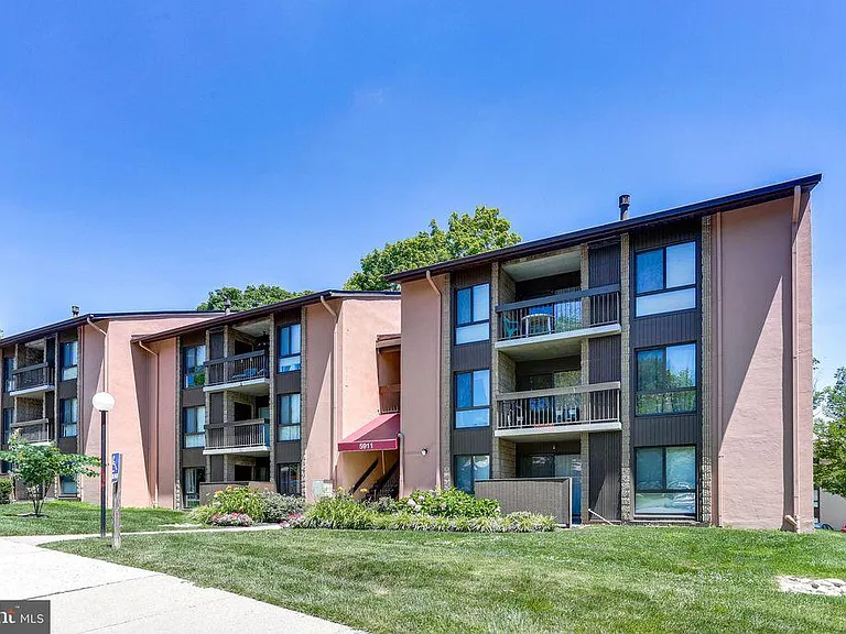 5911 Tamar Dr #1 — Photo 25