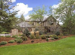 112 W Pleasant Lake Rd, North Oaks, MN 55127