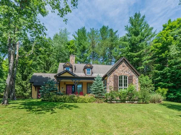 160 Hemlock Ridge Road, Manchester, VT 05255