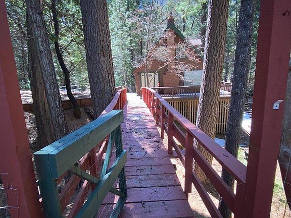 5th image of 4985 Meadow Glen Dr