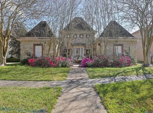 10133 Old World Dr, Baton Rouge, LA 70817