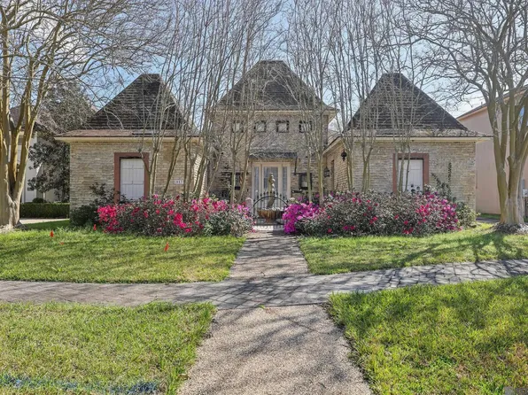 10133 Old World Dr, Baton Rouge, LA 70817