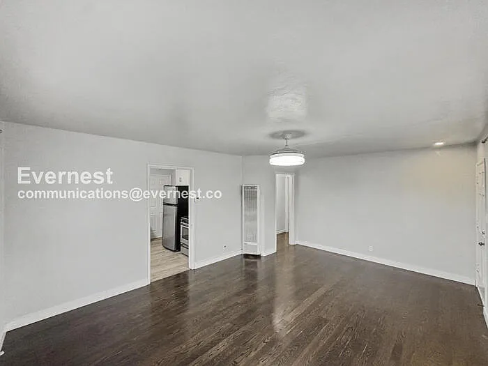 6618 Laird Ave — Photo 8