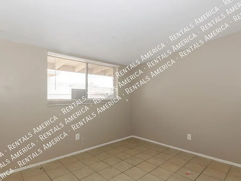 404 E Yavapai Rd — Photo 11