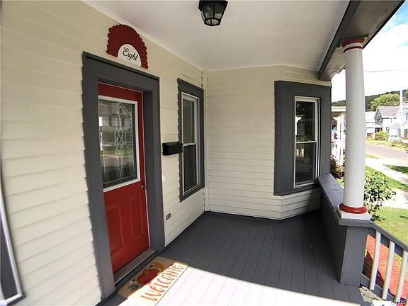 4th image of 8 Pearne Ave