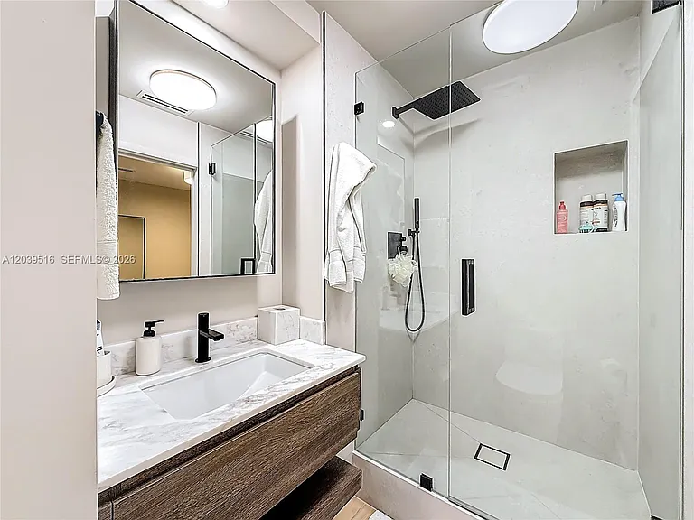 350 Ocean Dr #305N — Photo 28