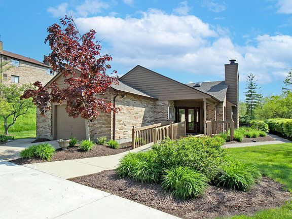 3rd image of 62 View Terrace Dr Suite 12