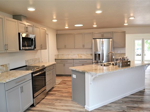 4th image of 1380 Jobs Peak Dr #Nv