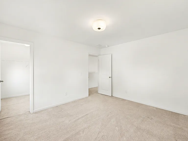 121 Rockingham Way — Photo 22