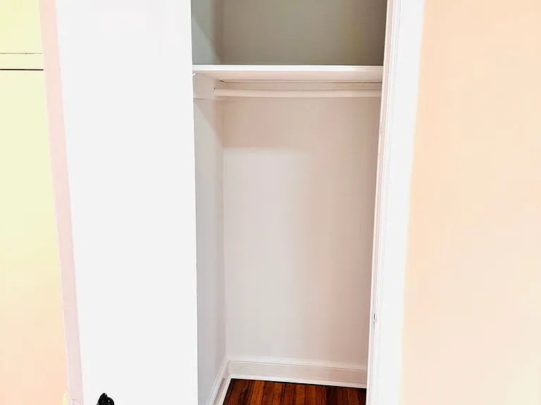 908 Hudson Ave FHY Properties, LLC — Photo 24