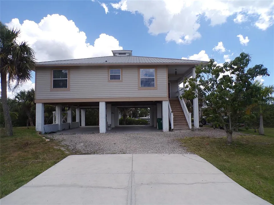 24279 Yacht Club Blvd