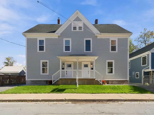 203/205 Gray St, Windsor, NS B0N 2T0