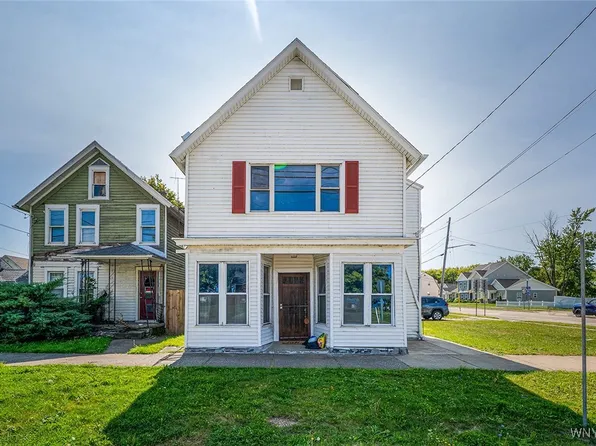 115 Lake Shore Dr E, Dunkirk, NY 14048