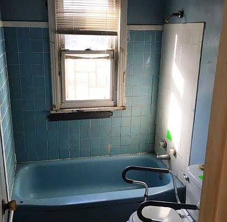 3rd image of 3920 Cleveland Ave