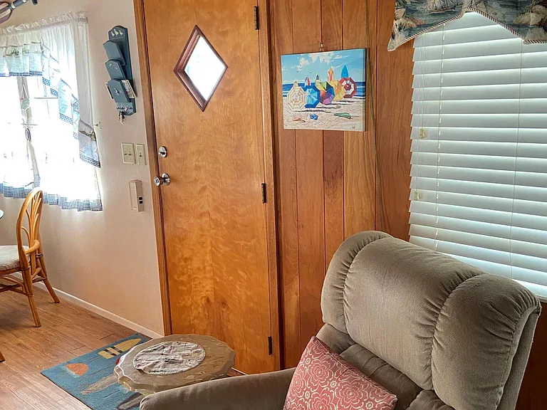 3807 Linwood — Photo 33