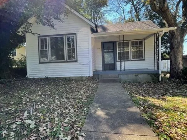 318 E 12th St, Columbia, TN 38401