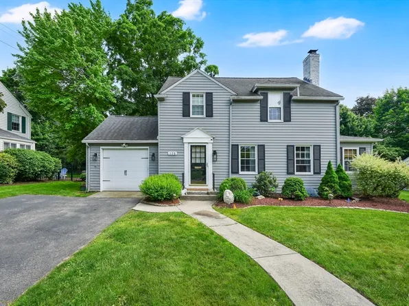 125 Field Rd, Longmeadow, MA 01106
