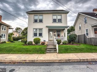 16 New St, New Holland, PA