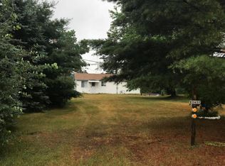 E2431 Spencer Lake Rd, Waupaca, WI 54981