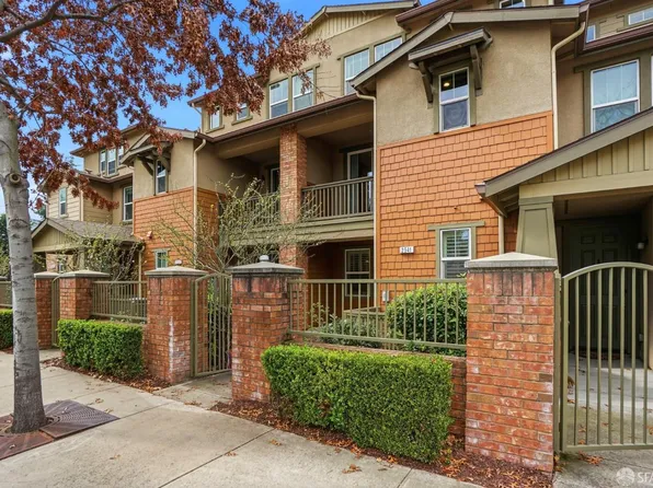 2541 Oak Rd, Walnut Creek, CA 94597