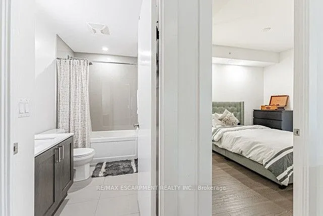 5230 Dundas St #A501 — Photo 12