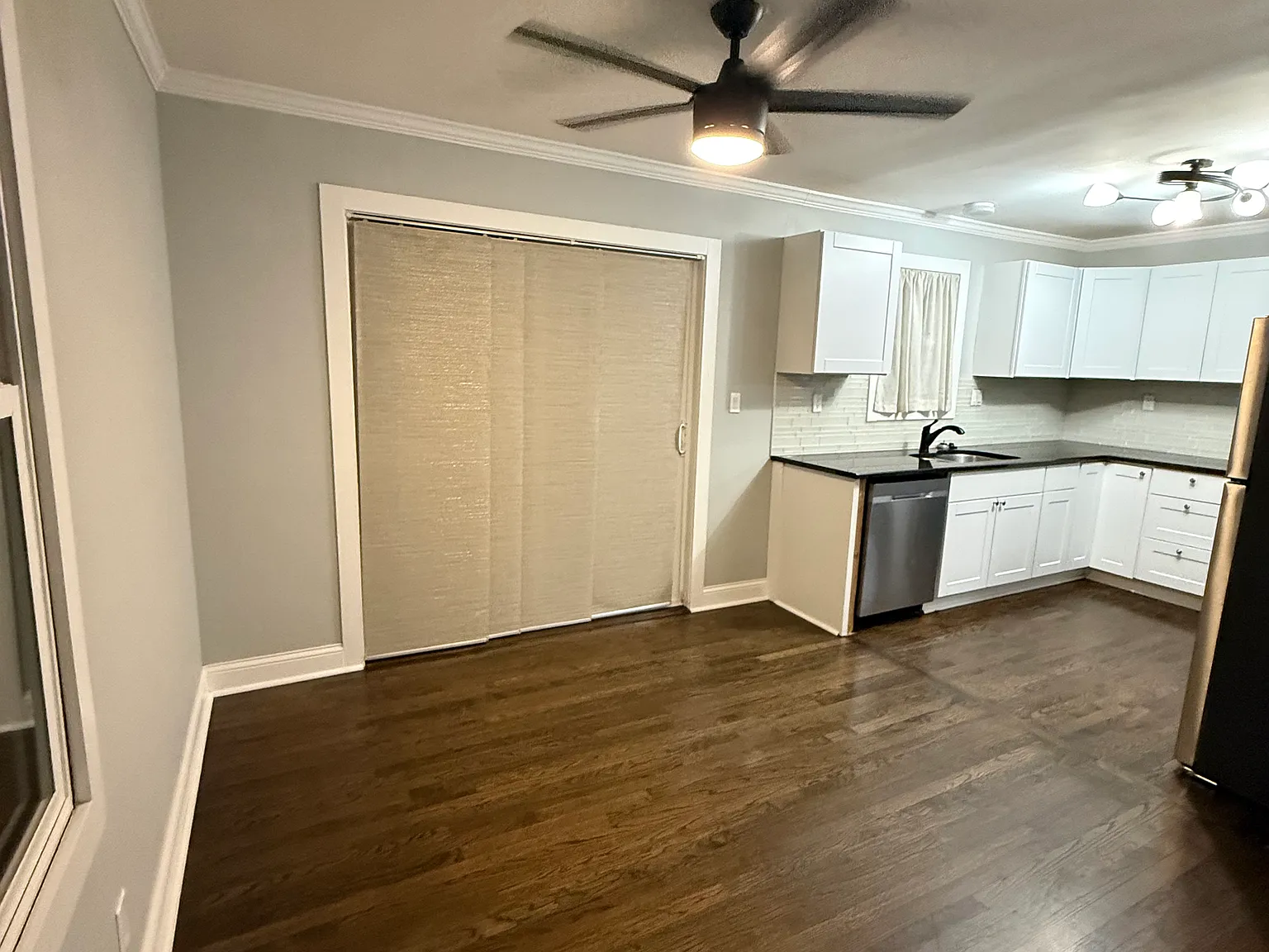 3 bed, 1217 sqft, $2,099 — Photo 4