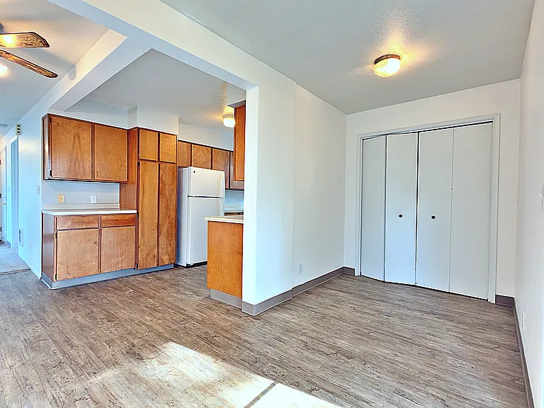 905 NE 94th Ave — Photo 31