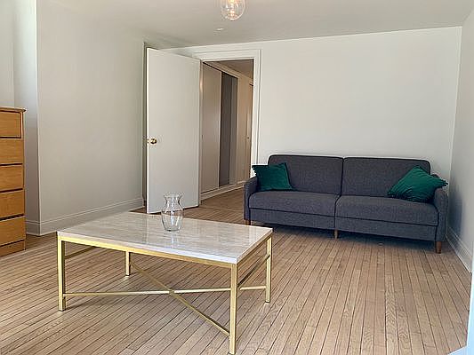 2nd image of 119 Mac Donough St #1