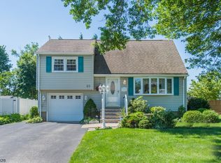 23 Duncan Ave, Pequannock, NJ 07440