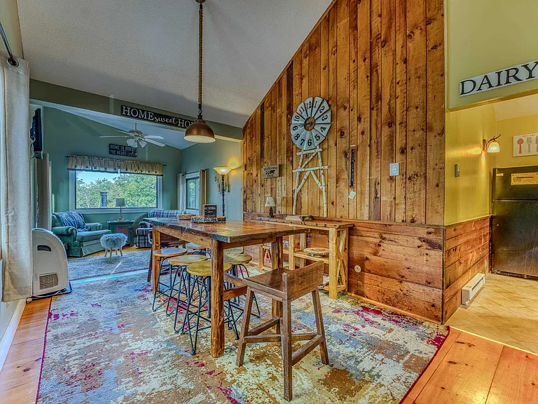 28 Condo Rd #1 — Photo 11