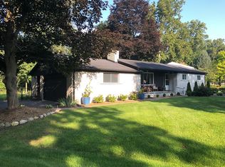 49795 Valley Dr, Shelby Township, MI 48317