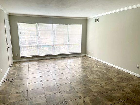 4th image of 1235 Woodland Ave NE APT 2