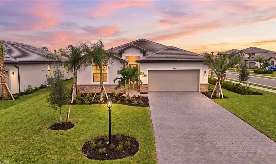 1st image of 19442 Viewmont WAY
