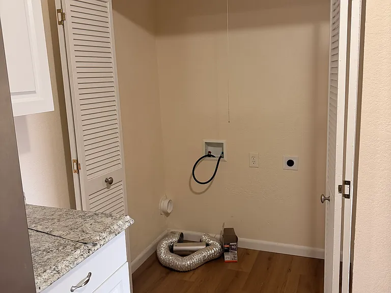 laundry hook up