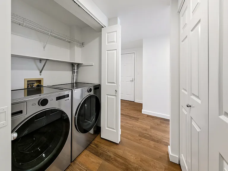 2600 2nd Ave #802 — Photo 9